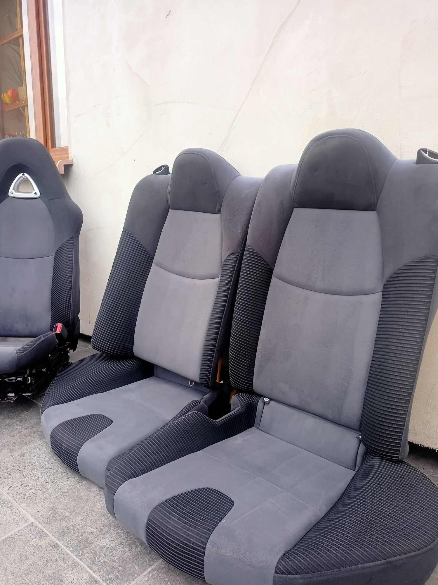 Fotele siedzenia kanapa mazda rx8
