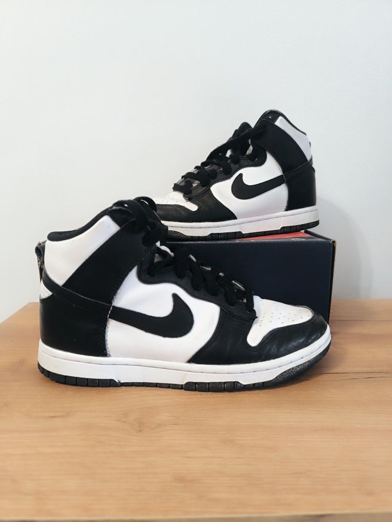 Nike Dunk High Panda