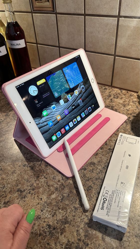Tablet iPad Apple - TOUCH ID - PROCREATE