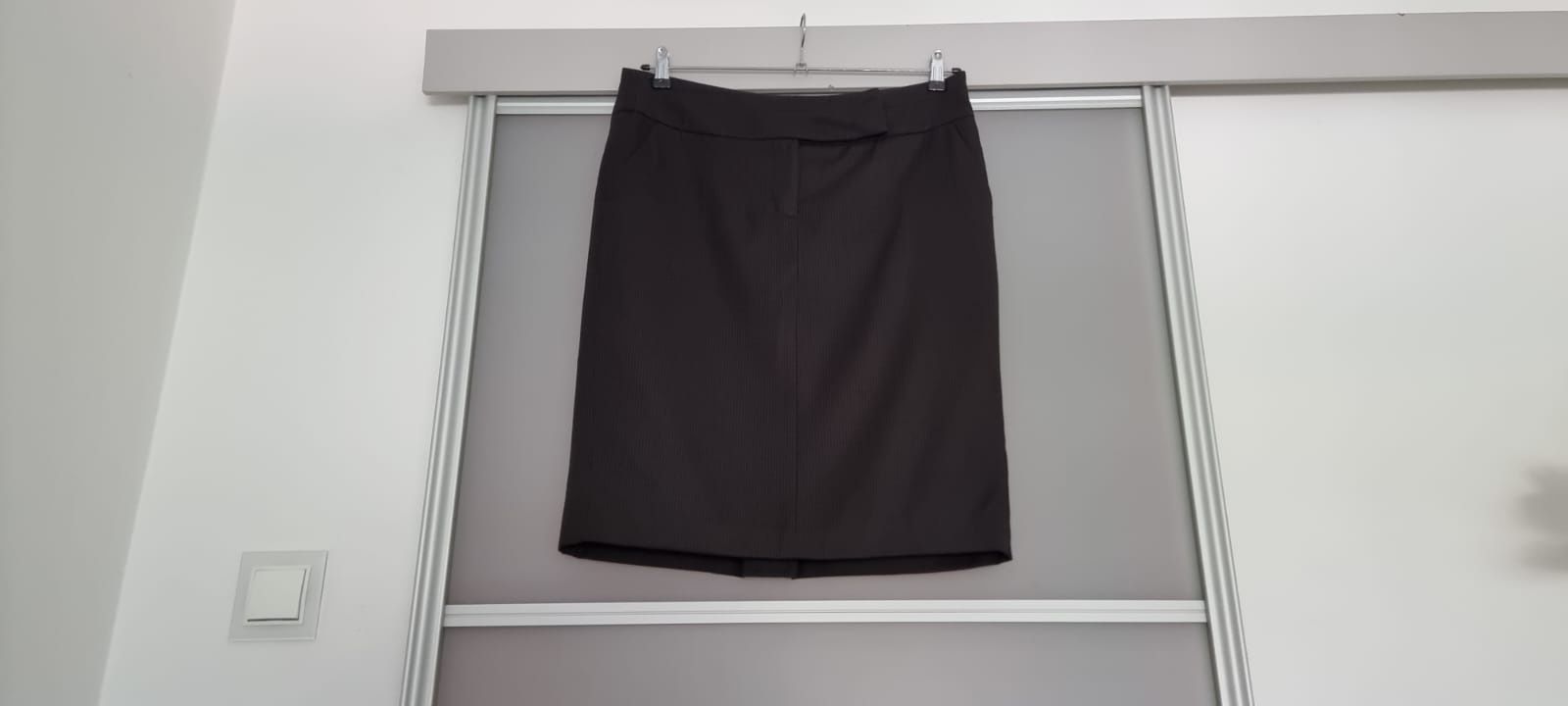 42/XL Reserved czarna ołówkowa spódnica