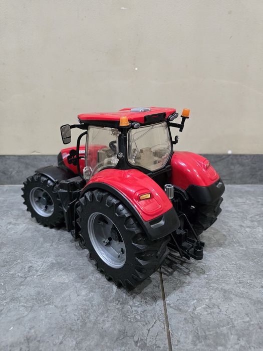 Traktor Case firmy bruder