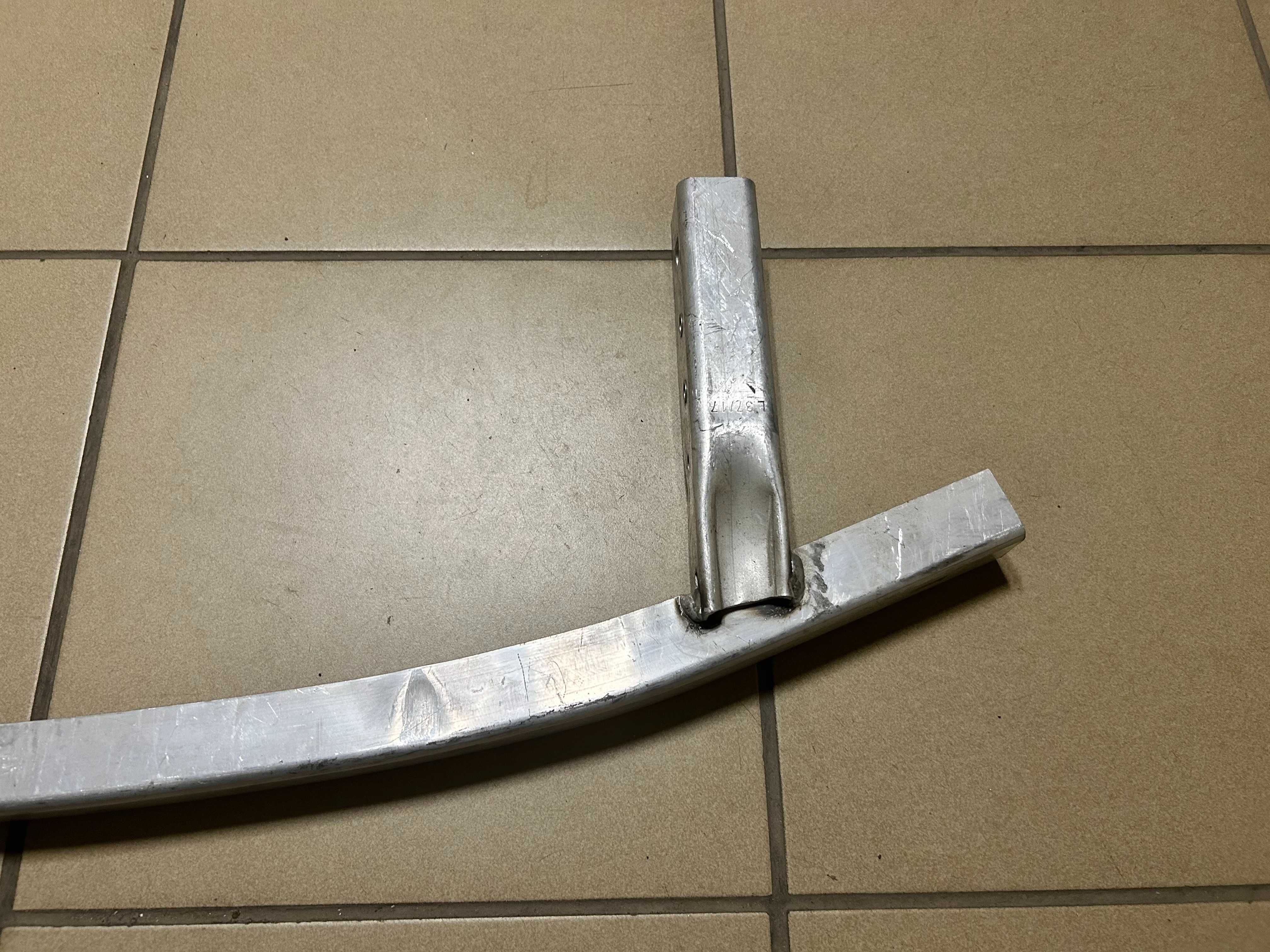 Підсилювач переднього бампера BMW 5 G30 51117418224 нижній 51117385290