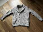 Sweter George beżowy zapinany 110 - 116 z domieszką wełny