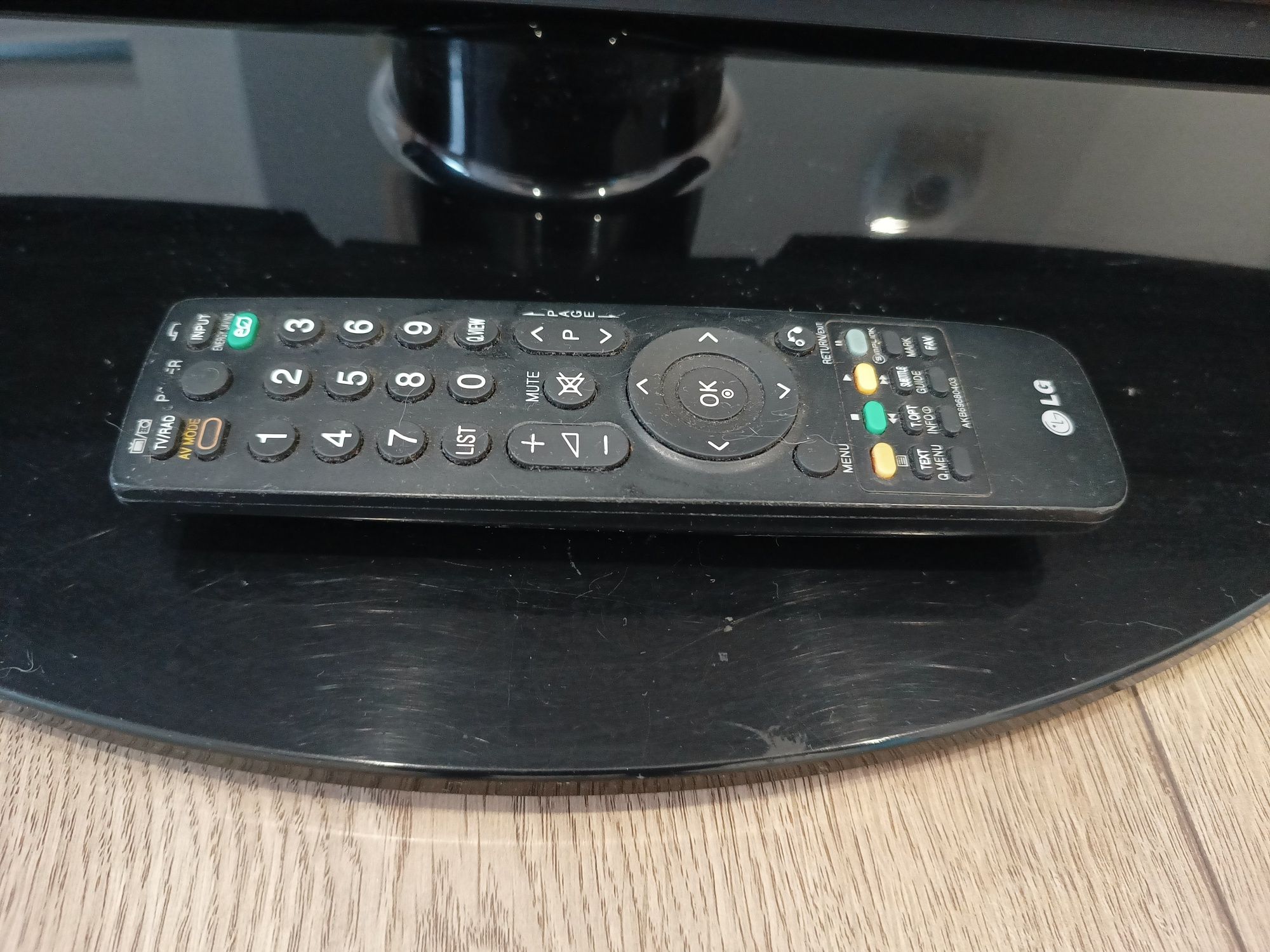 Telewizor plazmowy 42" LG 42PQ3000