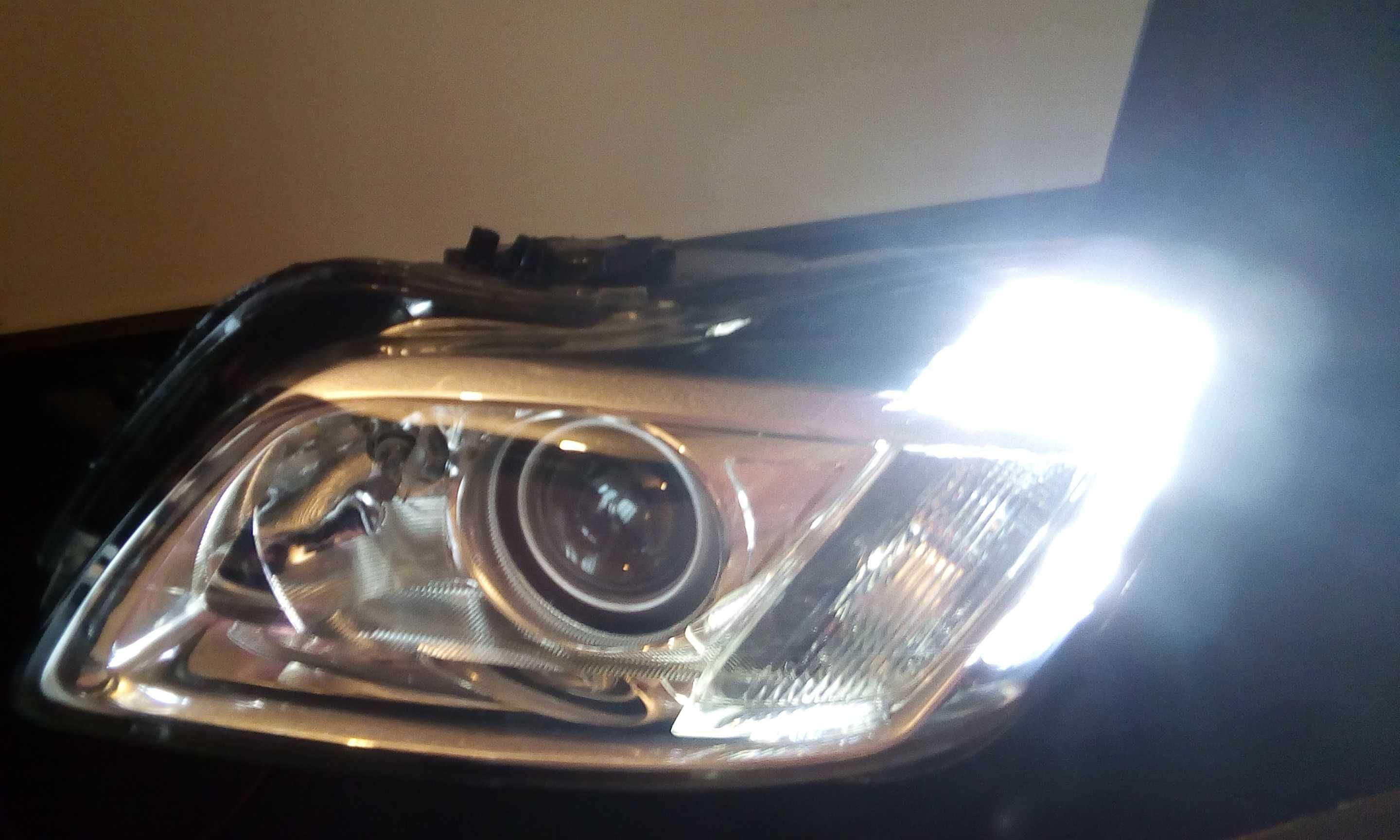 Reflektor Lampa  xenon Led Opel Insignia ASTRA J naprawa regeneracja