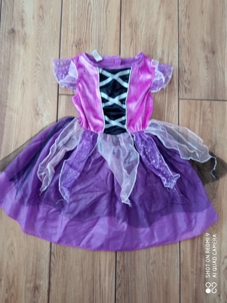 Sukieneczka dla dziewczynki na Halloween