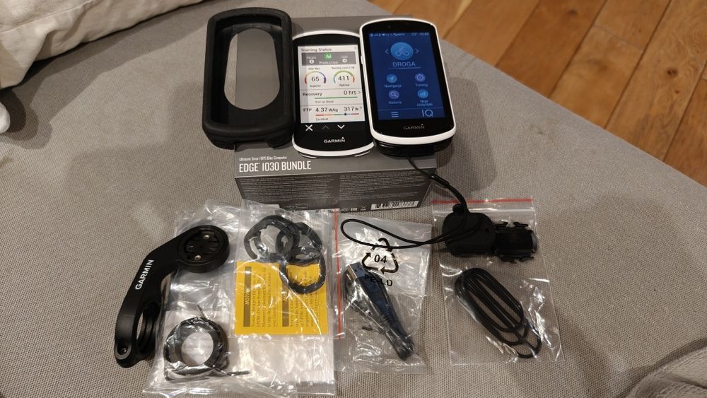 Licznik Garmin Edge 1030 Bundle Nawigacja Mapy Szkło Futeral