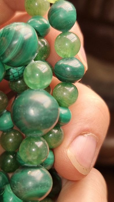 Дуже старе намисто ,буси з дорогоцінного каміння