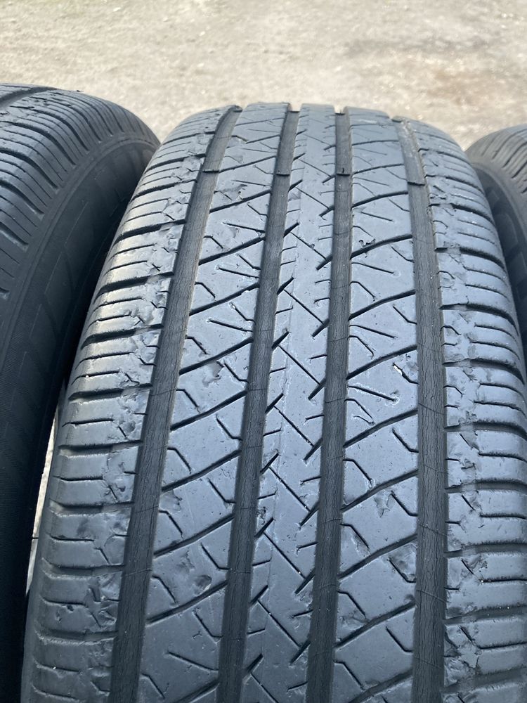 Продам комплект літніх шин 225/65R17