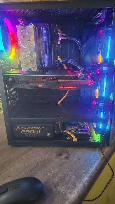 Komputer gaming i3-10105F 16gb asus vega 8 gb Win11