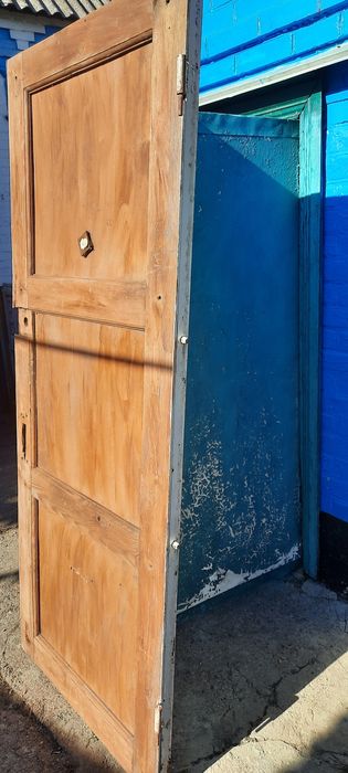 Продаються броньовані двері