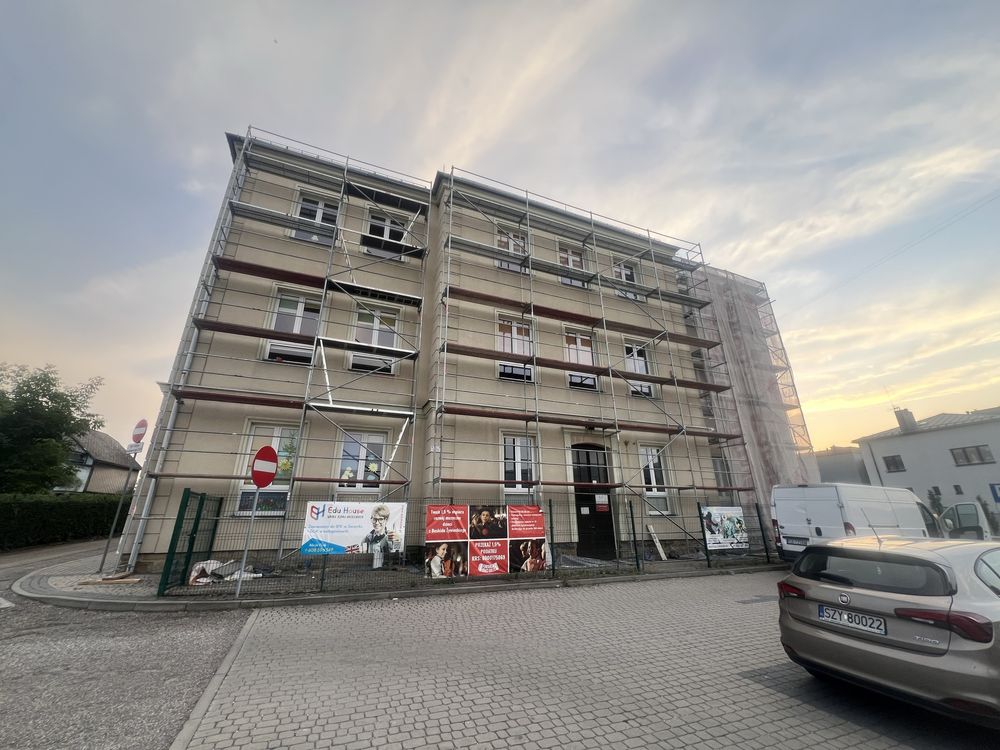 Rusztowania elewacyjne, jezdne - wynajem, montaż/demontaż, transport