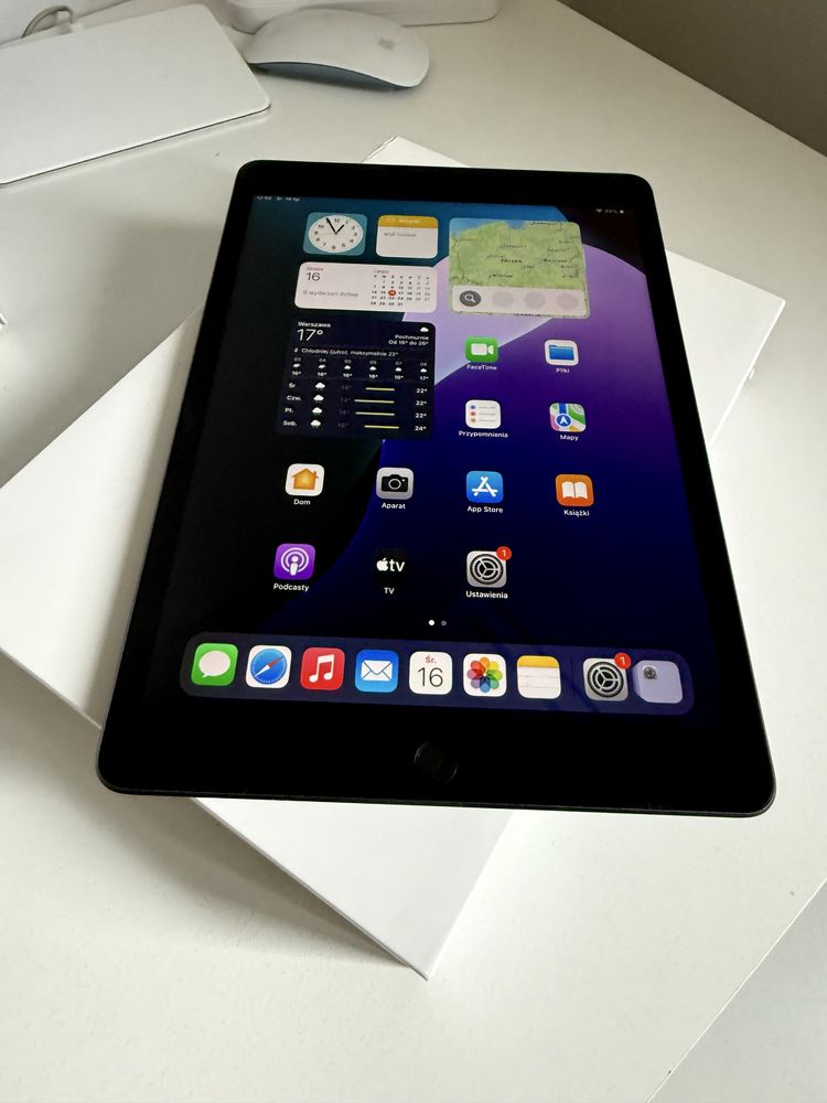 iPad 9 Gen 64gb WiFi plus Cellular Idealny