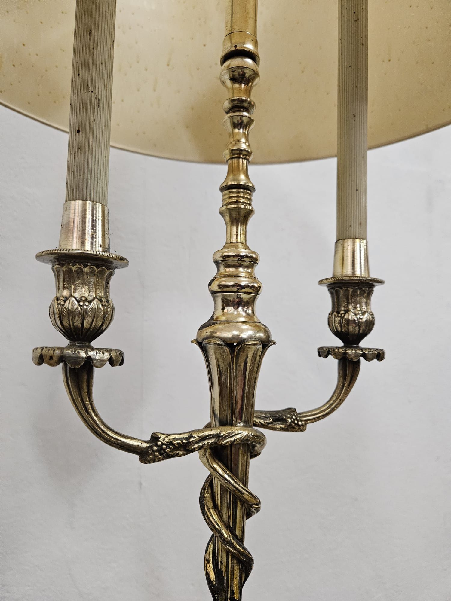 Lampa podłogowa z abażurem Francja