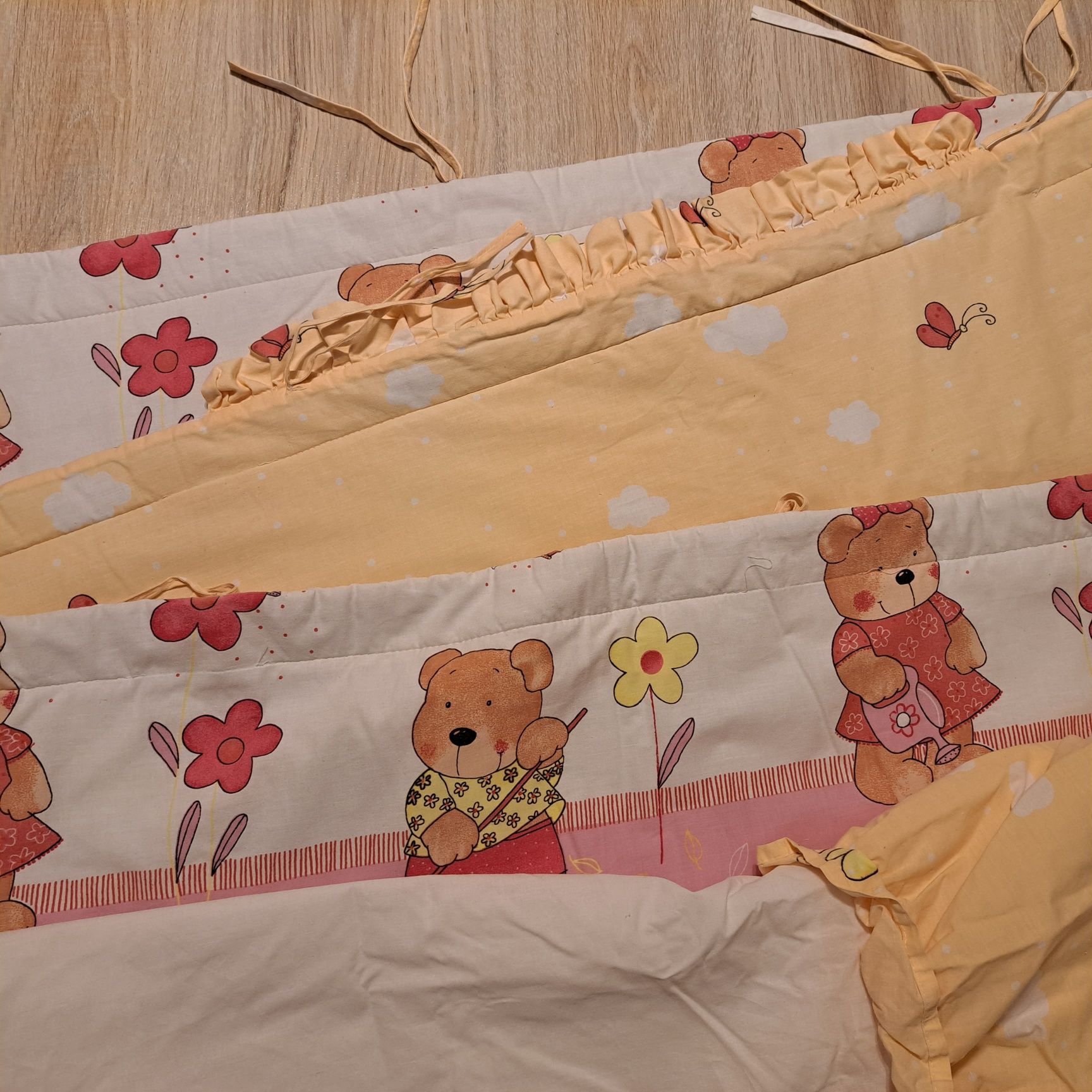 Ochraniacz na łóżeczko dziecięce i falbanka maskująca 120 x 60 cm