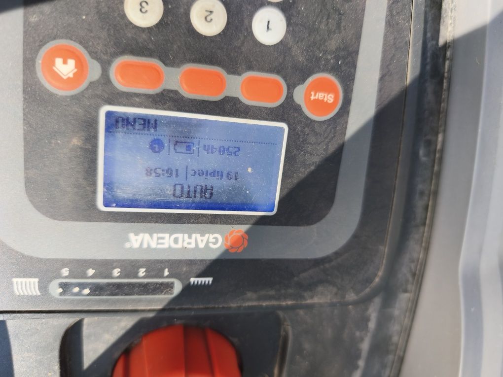 Robot koszący Gardena r40li kosiarka
