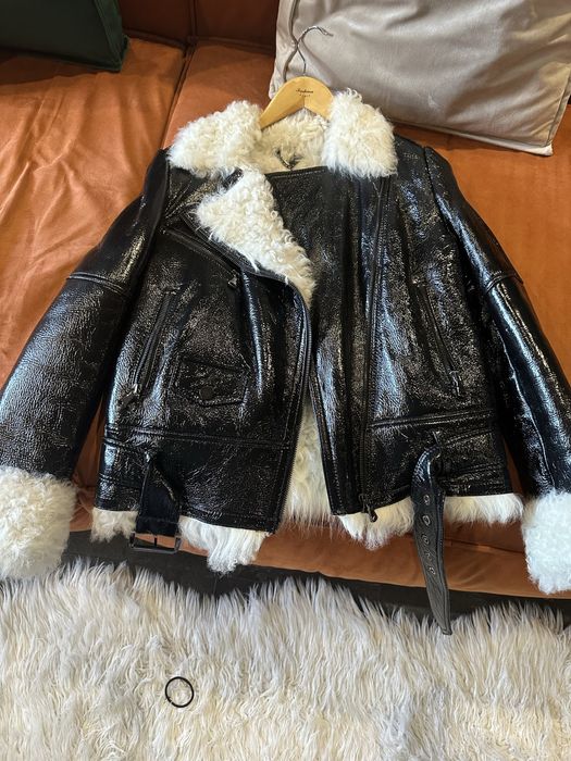 Продам куртку з натуральної шкіри
