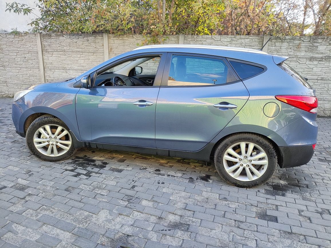 Продам Hyundai IX35 4*4