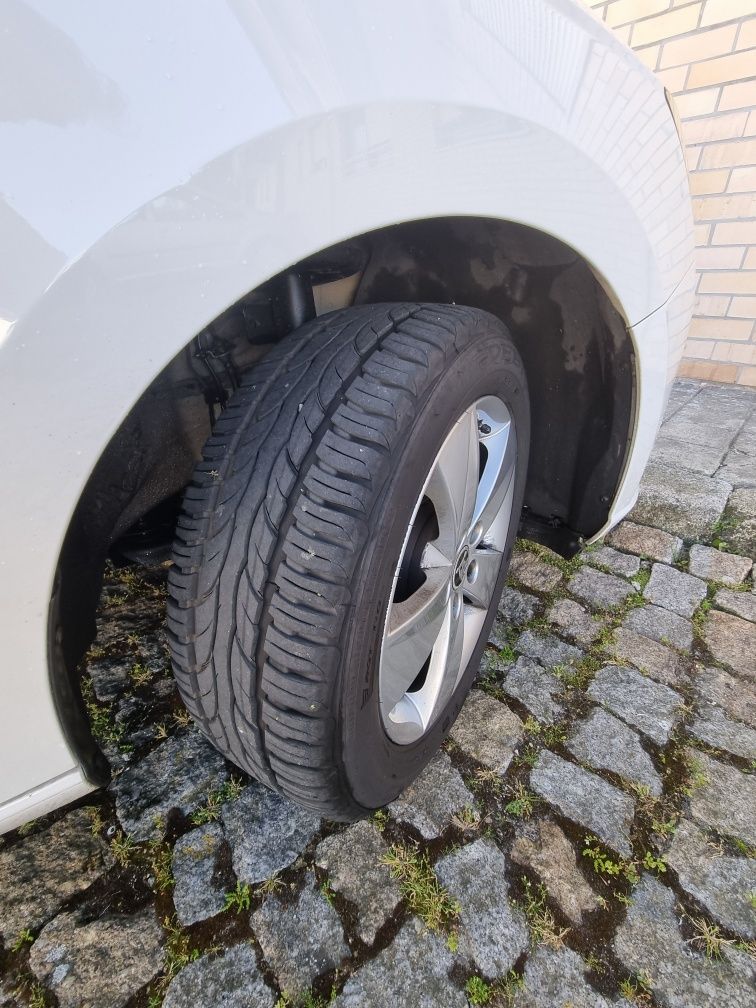 Vendo / troco Skoda Fabia carrinha gasoleo 1.4 TDI