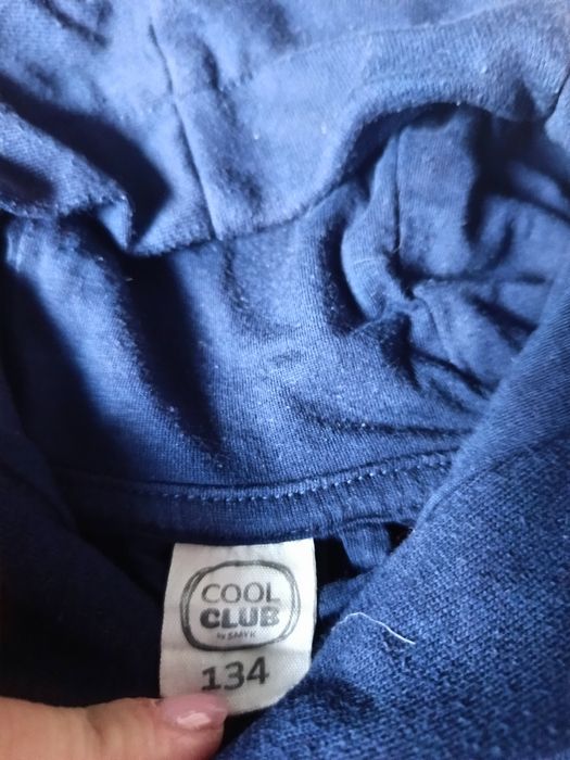 Granatows bluza chłopięca.