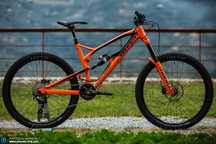 Nukeproof MEGA 27.5 kola S/M Full Enduro specialized
