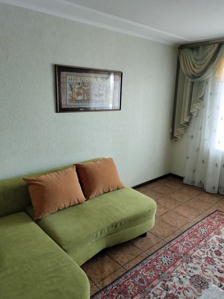 Продам квартиру 3 х комнатную