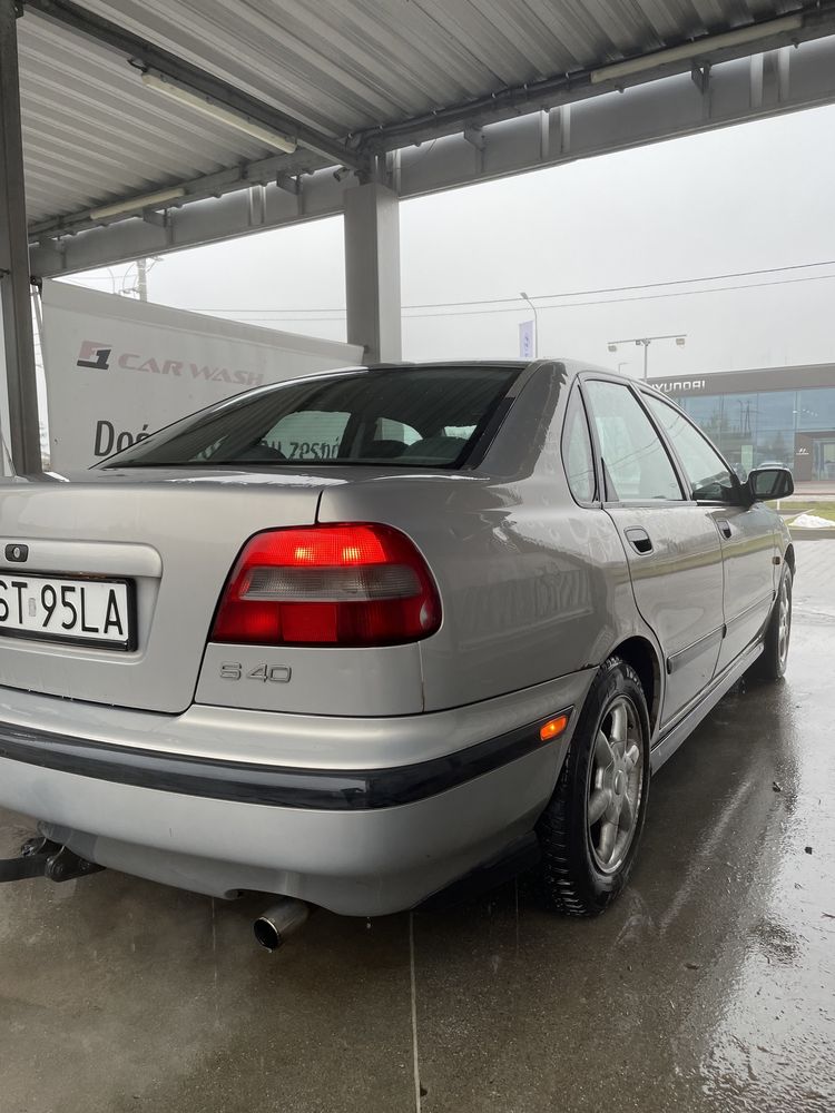 Volvo s40 1.8 benzyna/niski przebieg