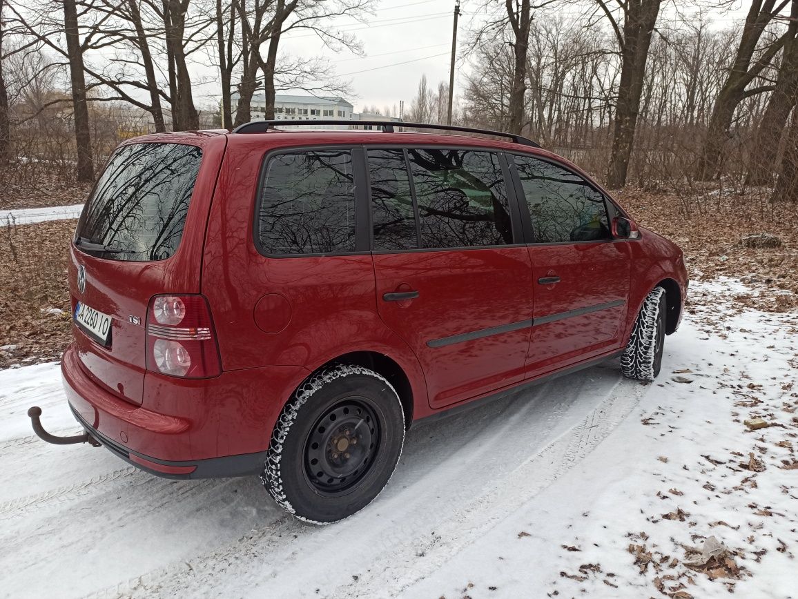 Volkswagen touran