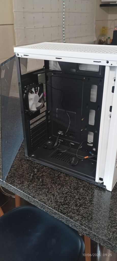 Caixa PC Mars Gaming
