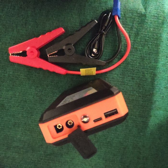 Бустер для запуску двигуна