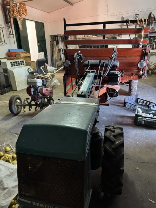 Vende Tractor Bertolini de 14 cv