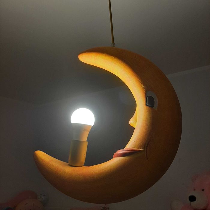 Lampa zyrandol ksiezyc