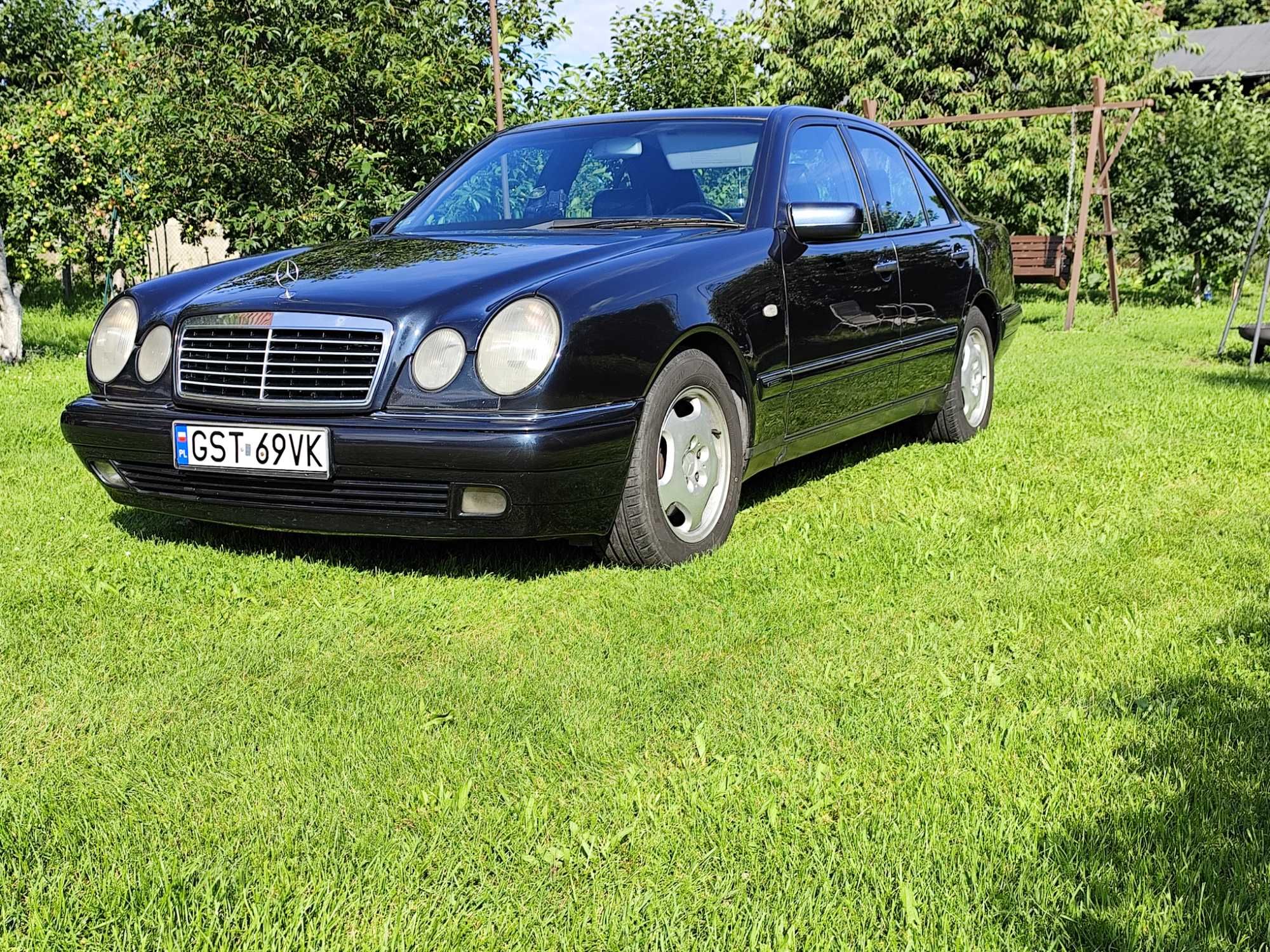 Mercedes-Benz Avantgarde E Klasa 3.0 automat