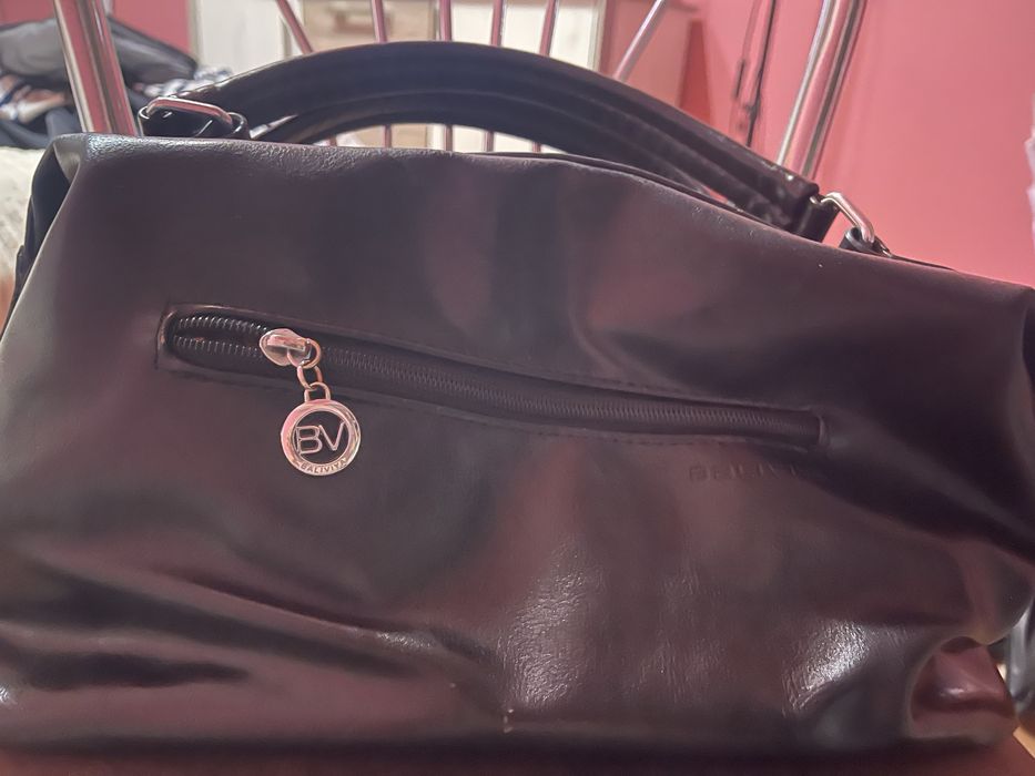 Жіноча сумка стан новоі