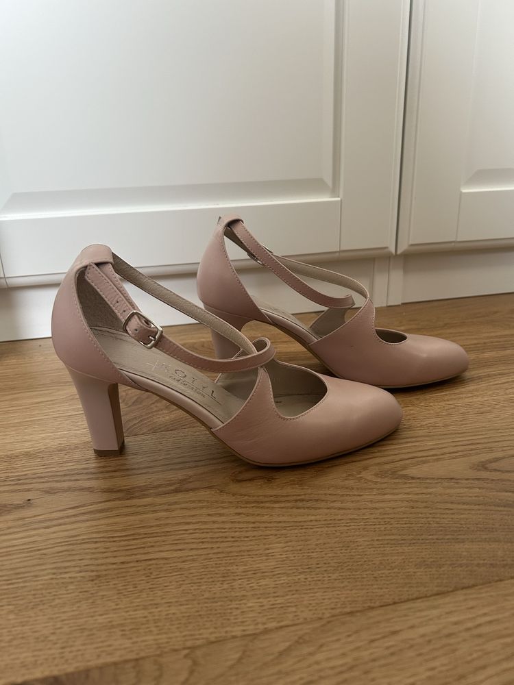 Buty na obcasie czółenka pudrowy róż kotyl