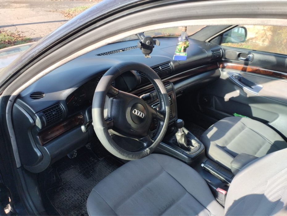 Ауді а4 1.9 на ходу в хорошому стані не розмитнена