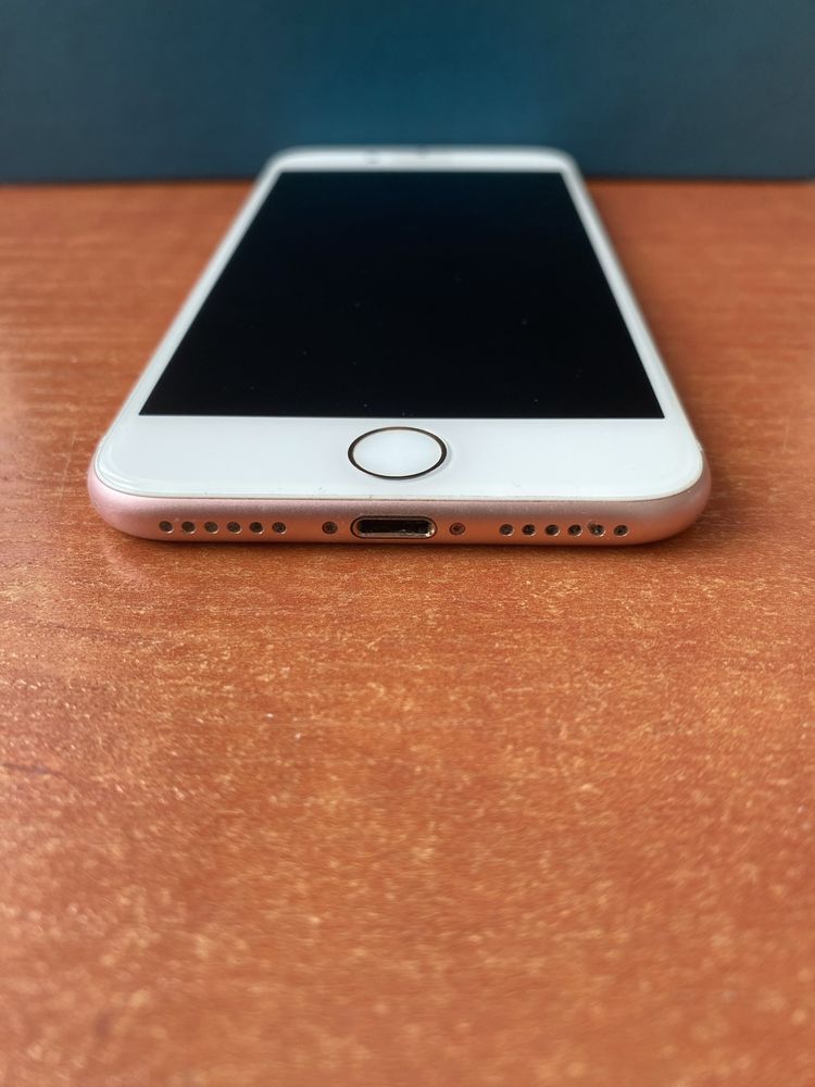 Zablokowany Iphone 7 256gb rose gold
