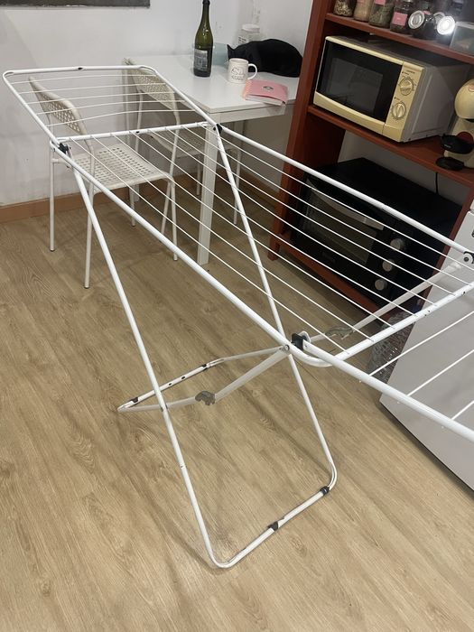 Estendal / varal de pé