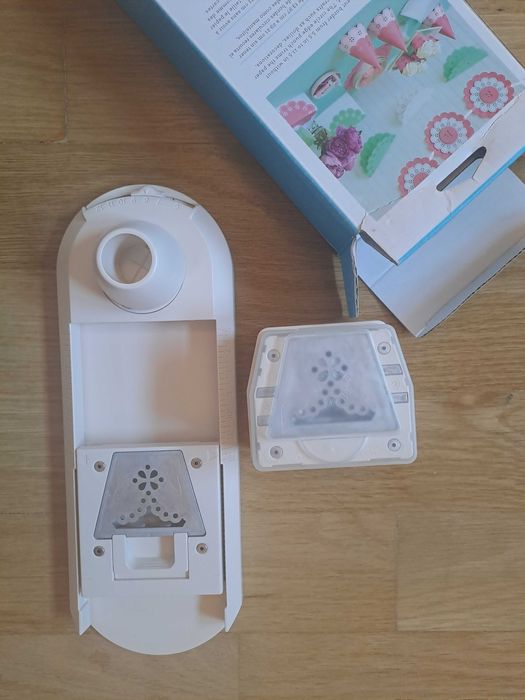 Martha Stewart Circle Edge Punch