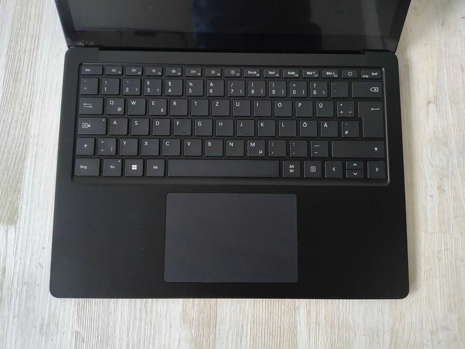 Гарний стан Microsoft Surface Laptop 4 (i5-1145G7, 16GB/256GB, Touch)