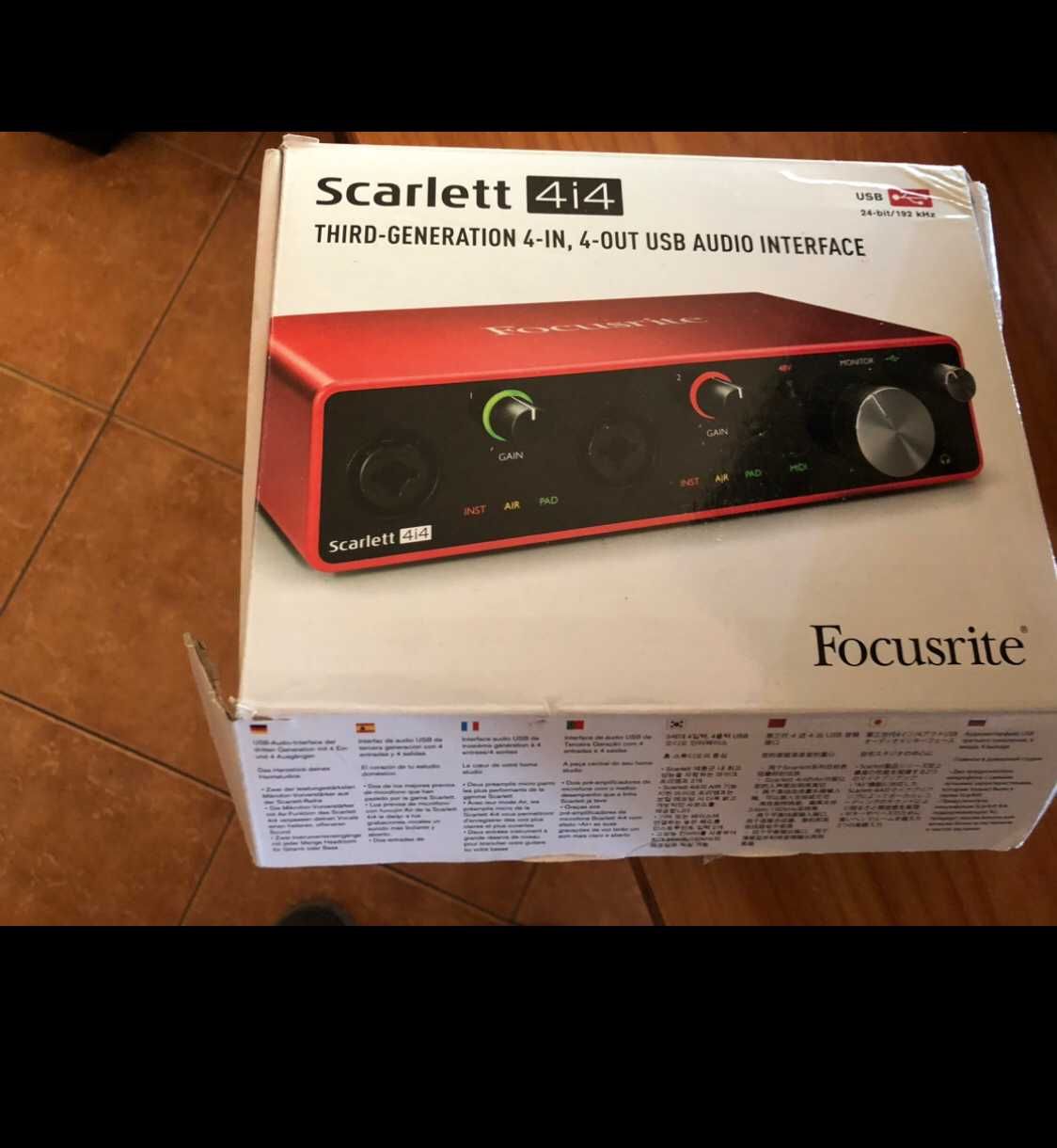 Interfejs Focusrite Scarlett 4i4 3rd Gen