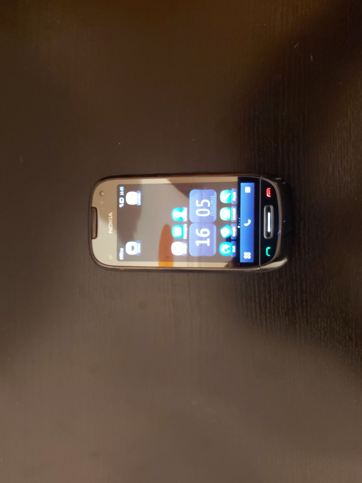 Telemóvel Nokia C-7