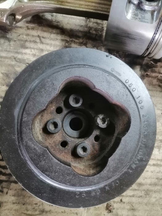 Коленвал шатуни поршня 2.0 16V 053C VW Passat Corrado Audi 100 A6