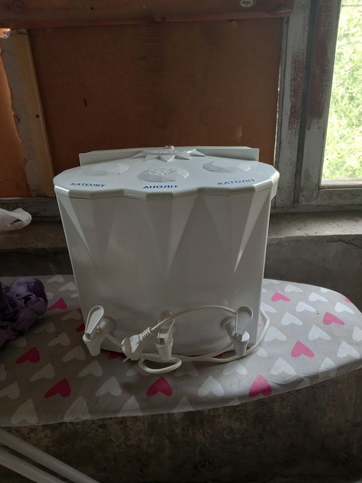 Продам ионизатор воды .