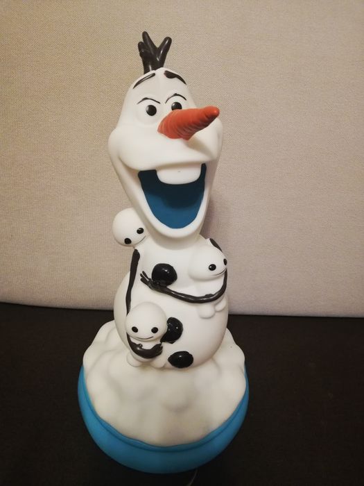 Lampka nocna Frozen Olaf z bałwankami