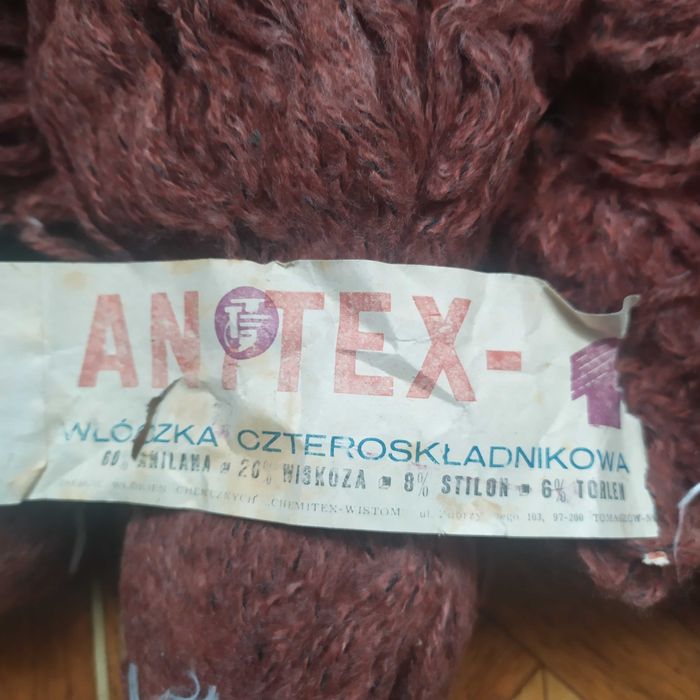 Włóczka czteroskladnikowa 8szt nowa
