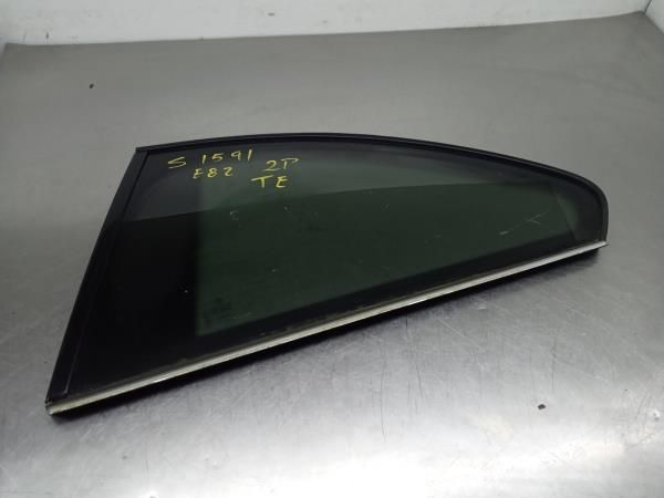 Vidro porta trás esquerdo BMW 1 Coupé (E82)