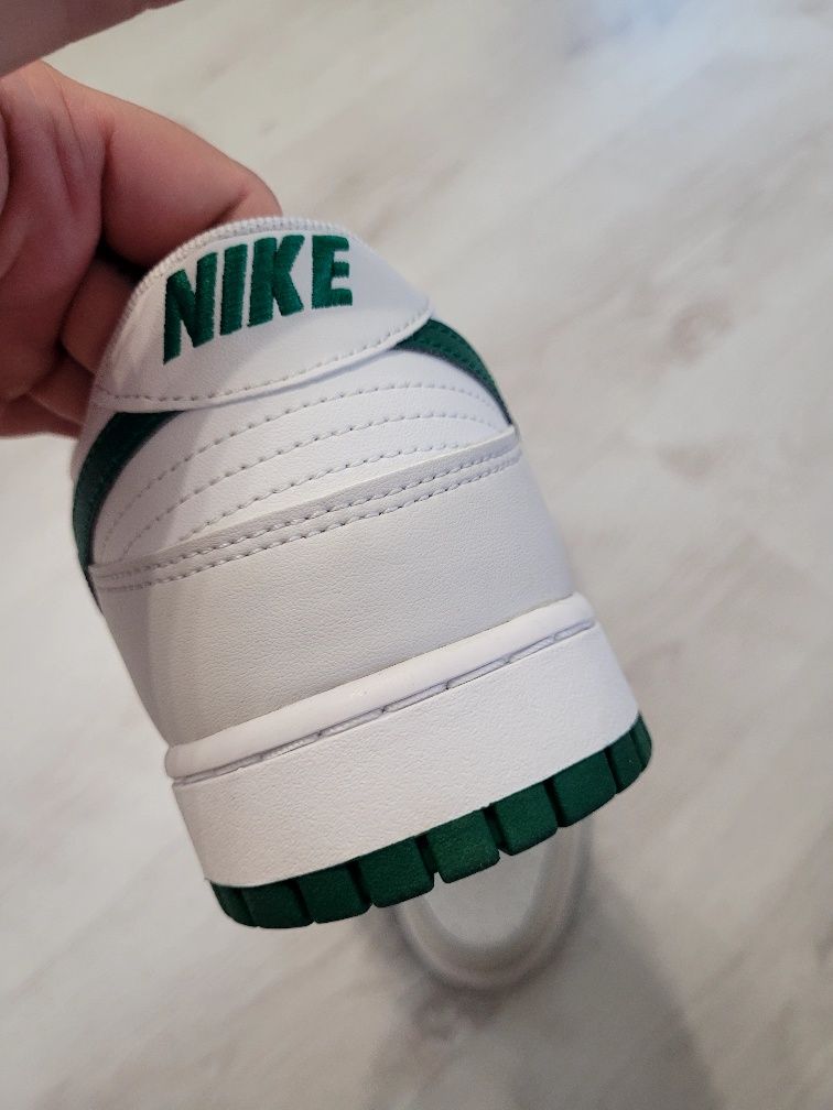 Кроссовки NIKE DUNK Low нові original