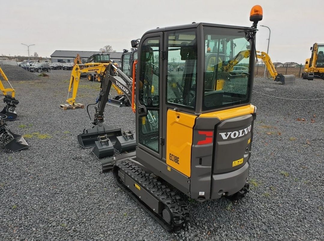 4182zł miesiąc Volvo EC18E DŁUGIE RAMIĘ Wynajem długoterminowy LEASING