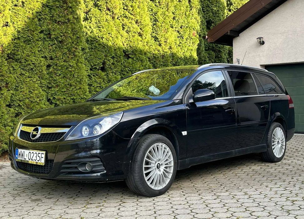 Opel Vectra Zadbane kombi po liftingu - używana prywatnie od 2017 roku